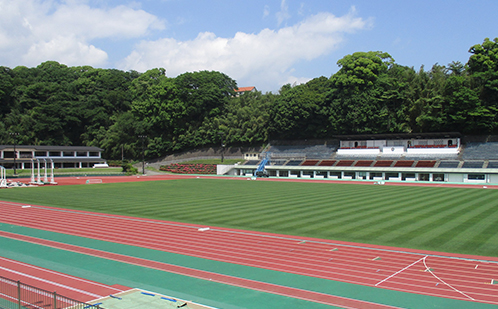城山陸上競技場